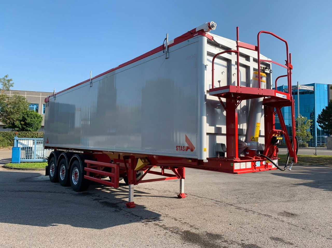 Stas Agrostar 51,8 cbm Stas Agrostar 51,8 cbm - 翻斗半拖车:图2 Stas Agrostar 51,8 cbm Stas Agrostar 51,8 cbm - 翻斗半拖车:图2