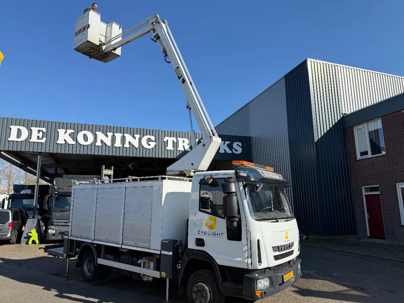 Iveco ML 100 ML100E18 custers skyworker 2009 - 卡车:图1 Iveco ML 100 ML100E18 custers skyworker 2009 - 卡车:图1