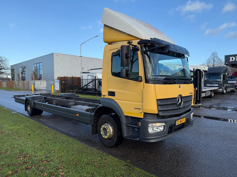 Mercedes-Benz Atego 1518 L 7-2015 - 驾驶室底盘卡车:图2 Mercedes-Benz Atego 1518 L 7-2015 - 驾驶室底盘卡车:图2