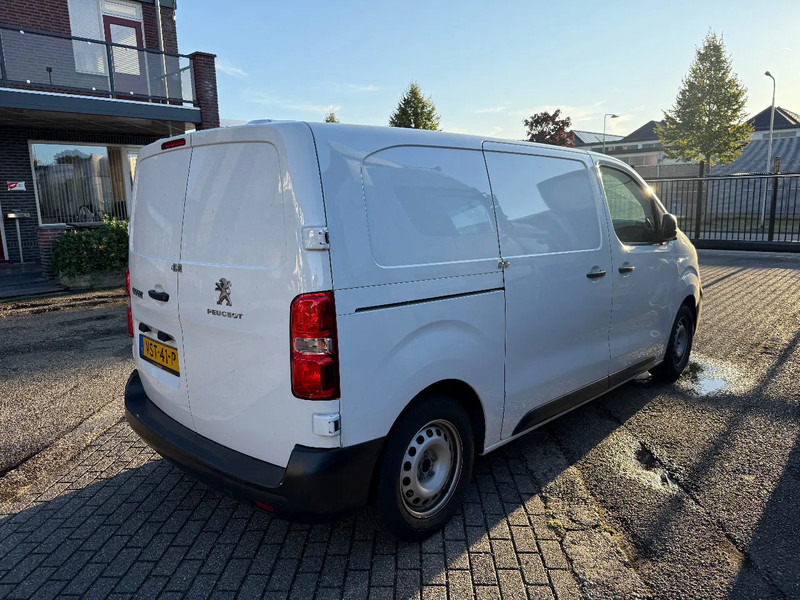 Peugeot Expert 2.0 D 104 KW 2023 BROKEN ENGINE - 紧凑型面包车:图4 Peugeot Expert 2.0 D 104 KW 2023 BROKEN ENGINE - 紧凑型面包车:图4