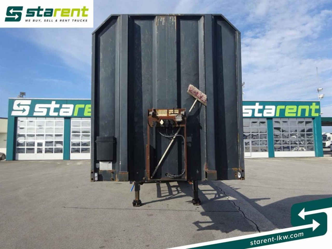 Schwarzmüller Holzrungenauflieger Liftachse TÜV gültig bis 09/25 - 木材运输半挂车:图2 Schwarzmüller Holzrungenauflieger Liftachse TÜV gültig bis 09/25 - 木材运输半挂车:图2