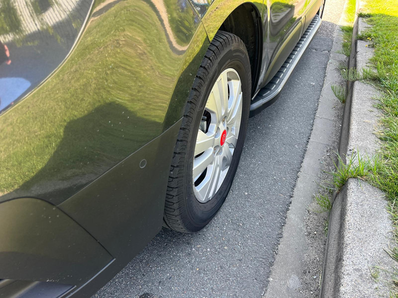 紧凑型面包车 Renault Trafic Red 2.0 CDI, L1 H1, 150 PK, Euro 6, Airco, cruise, nav, camera,:图15 紧凑型面包车 Renault Trafic Red 2.0 CDI, L1 H1, 150 PK, Euro 6, Airco, cruise, nav, camera,:图15