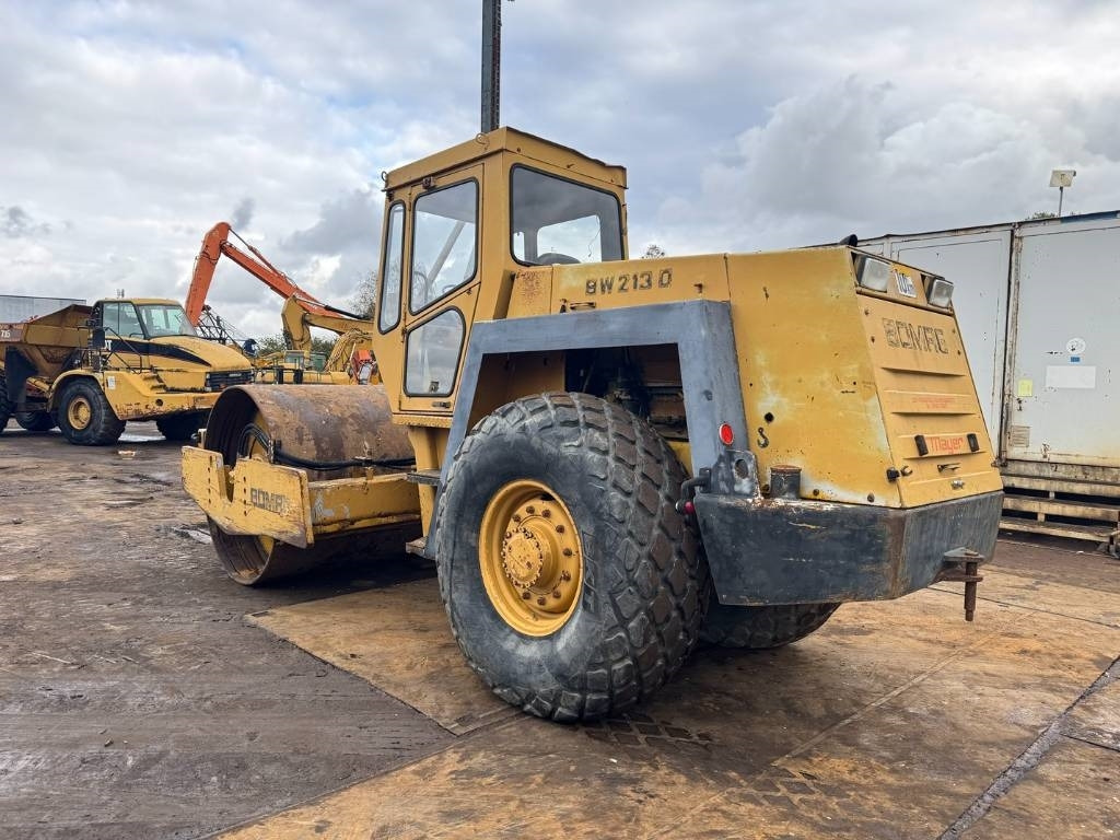 Bomag BW 213 D  - 压实机:图3 Bomag BW 213 D  - 压实机:图3