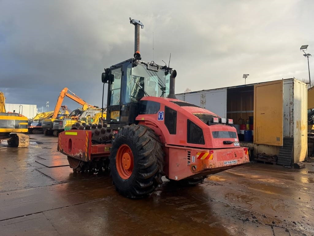 CAT CP 74 - 压实机:图3 CAT CP 74 - 压实机:图3