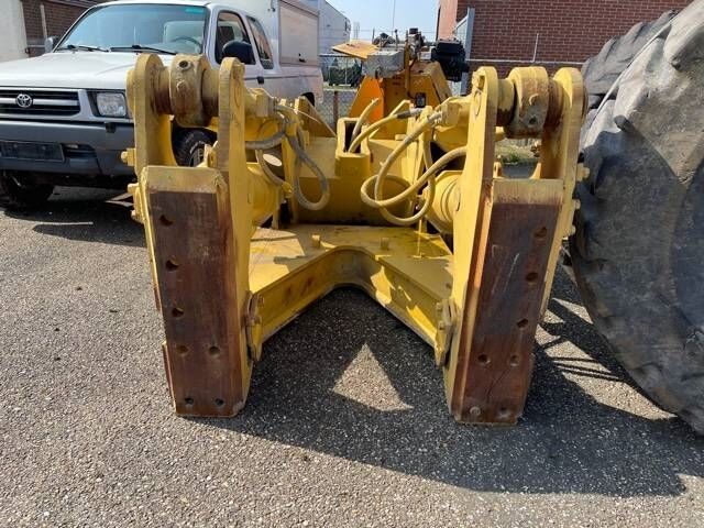 CAT D 8 R Ripper CAT D 8 R Ripper - 裂具 适用于 建筑机械:图4 CAT D 8 R Ripper CAT D 8 R Ripper - 裂具 适用于 建筑机械:图4