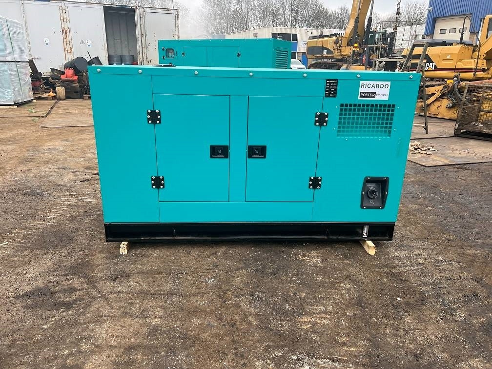 Ricardo 50KVA 40KW SILENT GENERATOR 3 PHASE 50HZ 400V NEW - 发电机组:图5 Ricardo 50KVA 40KW SILENT GENERATOR 3 PHASE 50HZ 400V NEW - 发电机组:图5