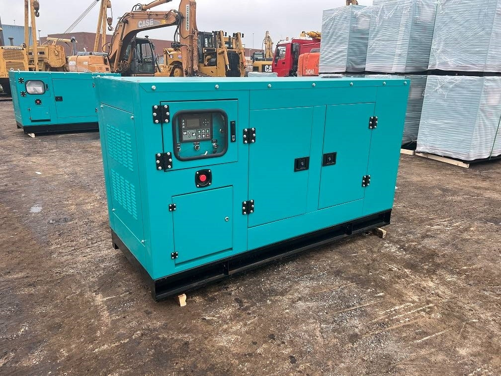 Ricardo 50KVA 40KW SILENT GENERATOR 3 PHASE 50HZ 400V NEW - 发电机组:图1 Ricardo 50KVA 40KW SILENT GENERATOR 3 PHASE 50HZ 400V NEW - 发电机组:图1