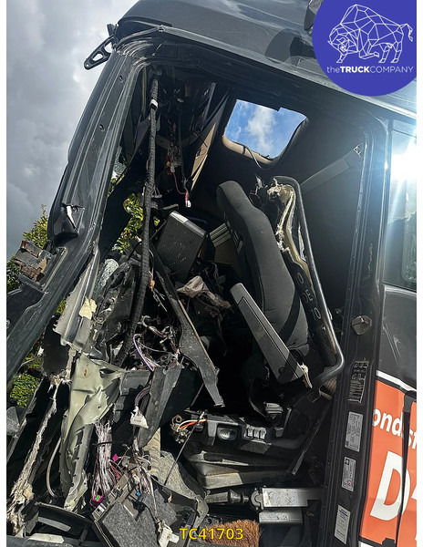 MAN TGX 510 6x4 ACCIDENT - 牵引车:图3 MAN TGX 510 6x4 ACCIDENT - 牵引车:图3