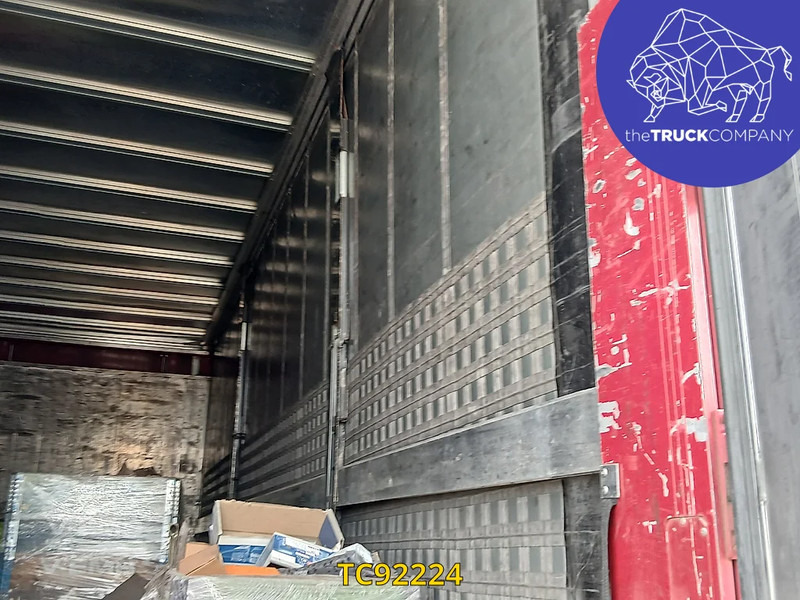 Mercedes-Benz Actros 2548 - 侧帘卡车:图5 Mercedes-Benz Actros 2548 - 侧帘卡车:图5