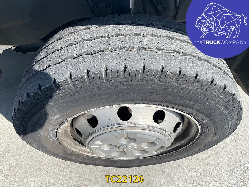 Peugeot Expert met laadklep - 无侧窗厢式货车:图2 Peugeot Expert met laadklep - 无侧窗厢式货车:图2