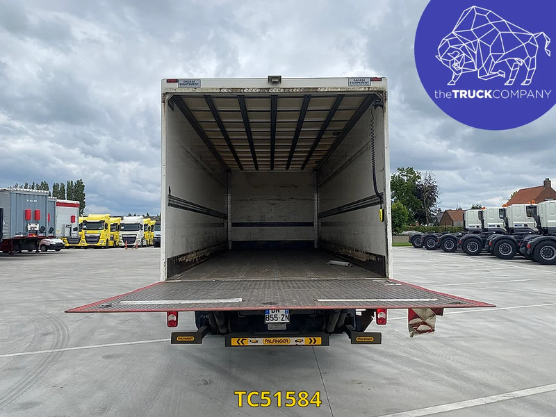 Renault D 210 - 厢式卡车:图2 Renault D 210 - 厢式卡车:图2