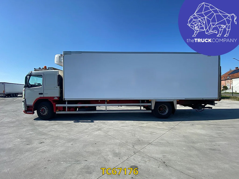 Volvo FM 330 - 冷藏车:图1 Volvo FM 330 - 冷藏车:图1