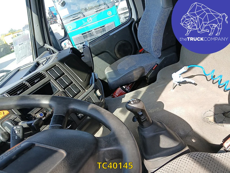 Volvo FM - 集装箱运输车/ 可拆卸车身的卡车:图3 Volvo FM - 集装箱运输车/ 可拆卸车身的卡车:图3