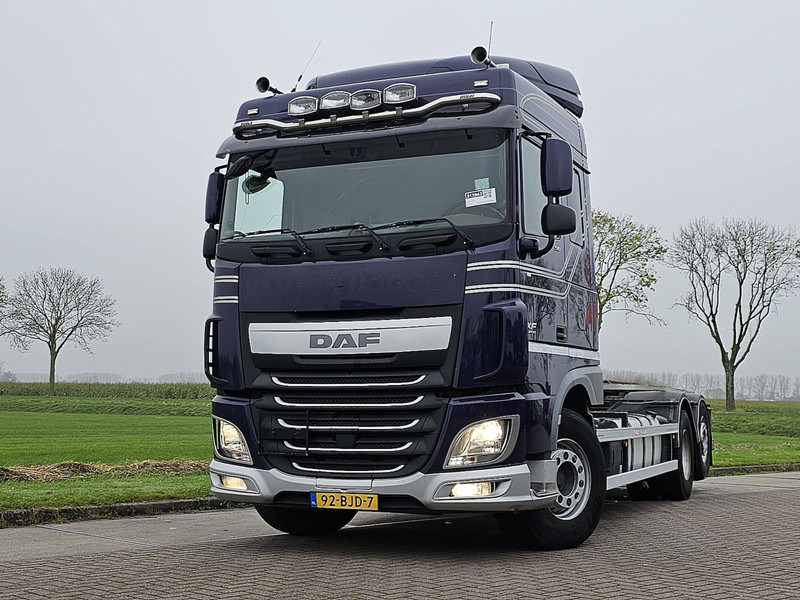 DAF XF 510 6X2 FAN STEERAXLE - 光缆系统卡车:图1 DAF XF 510 6X2 FAN STEERAXLE - 光缆系统卡车:图1