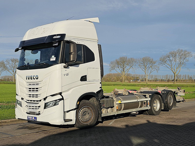 Iveco S-WAY AS260S46 6x2*4 LNG GAS - 集装箱运输车/ 可拆卸车身的卡车:图2 Iveco S-WAY AS260S46 6x2*4 LNG GAS - 集装箱运输车/ 可拆卸车身的卡车:图2