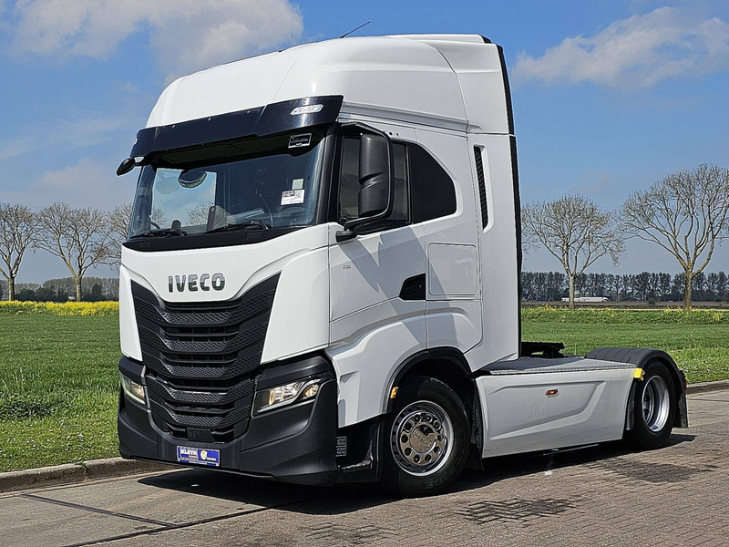 Iveco S-WAY AS440S48 NAVI FRIDGE SKIRTS - 牵引车:图2 Iveco S-WAY AS440S48 NAVI FRIDGE SKIRTS - 牵引车:图2