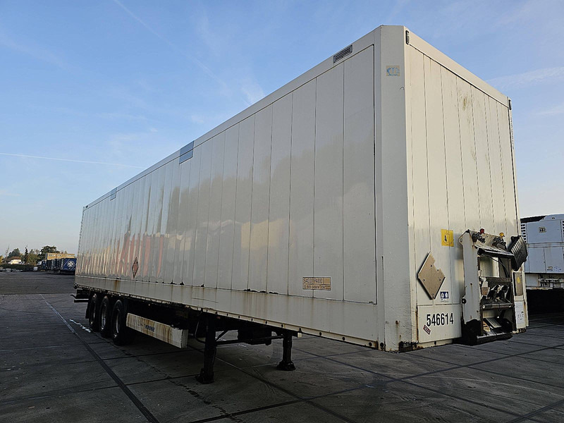 Krone KLEIDERKOFFER - 封闭厢式半拖车:图3 Krone KLEIDERKOFFER - 封闭厢式半拖车:图3