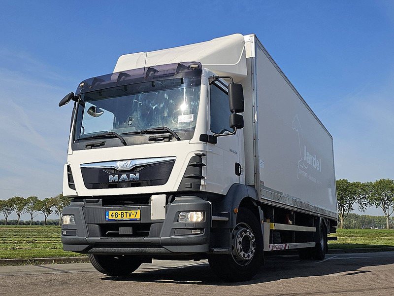 MAN 15.250 TGM - 厢式卡车:图1 MAN 15.250 TGM - 厢式卡车:图1