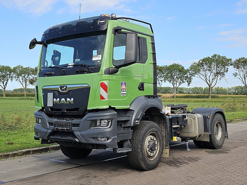 MAN 18.480 TGS 4X4H LEICHT UNFALL - 牵引车:图2 MAN 18.480 TGS 4X4H LEICHT UNFALL - 牵引车:图2