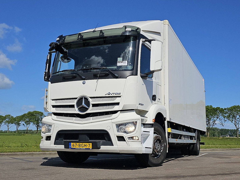 Mercedes-Benz ANTOS 1827 TYPE: 2027 - 厢式卡车:图1 Mercedes-Benz ANTOS 1827 TYPE: 2027 - 厢式卡车:图1