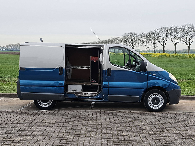 紧凑型面包车 Renault Trafic 2.0 DCI L1H1：图11