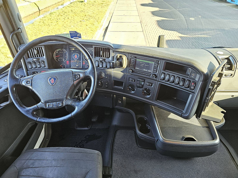 Interior photo 1: Scania R490 TL 8X2 CROWN EDITION 租赁 Scania R490 TL 8X2 CROWN EDITION