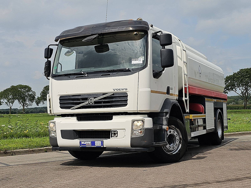 Volvo FE 260.18 - 罐车:图1 Volvo FE 260.18 - 罐车:图1