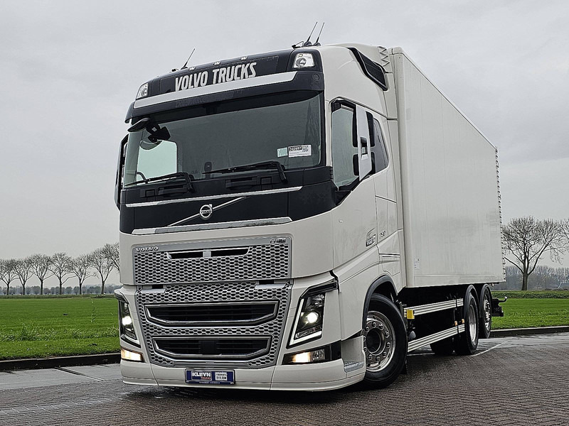 Volvo FH 16.750 6X2*4 4 SEATS 154TKM - 厢式卡车:图1 Volvo FH 16.750 6X2*4 4 SEATS 154TKM - 厢式卡车:图1