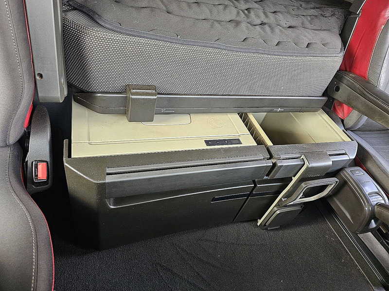 Volvo FH 540 6X4 EPSILON M110Z82 租赁 Volvo FH 540 6X4 EPSILON M110Z82：图11