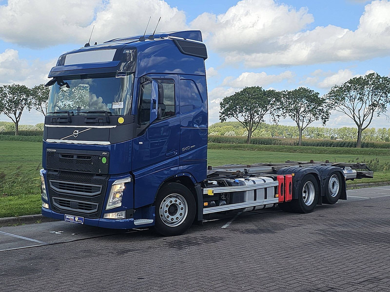 Volvo FH 540 - 集装箱运输车/ 可拆卸车身的卡车:图2 Volvo FH 540 - 集装箱运输车/ 可拆卸车身的卡车:图2