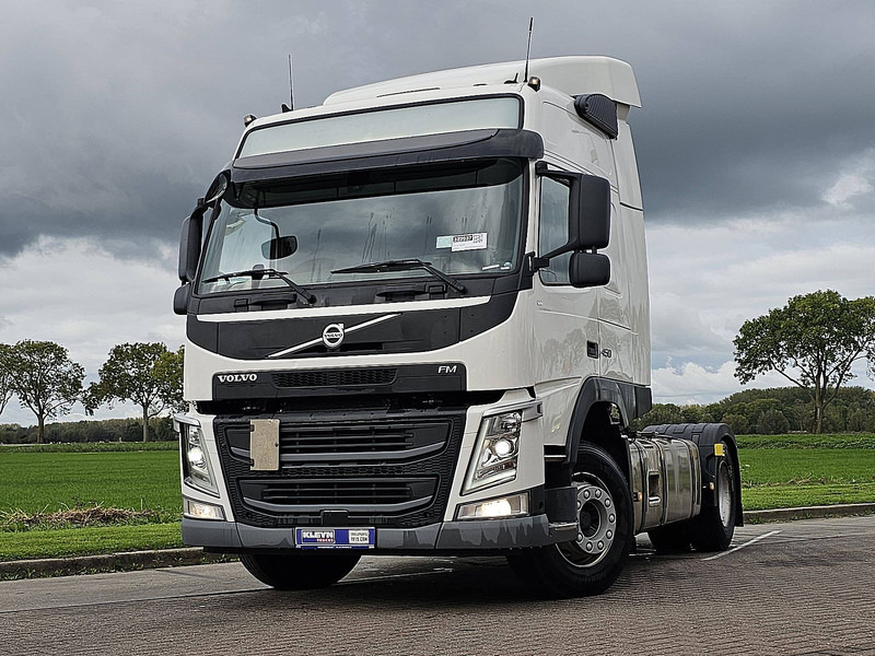 Volvo FM 450 GLOBETROTTER ADR - 牵引车:图1 Volvo FM 450 GLOBETROTTER ADR - 牵引车:图1