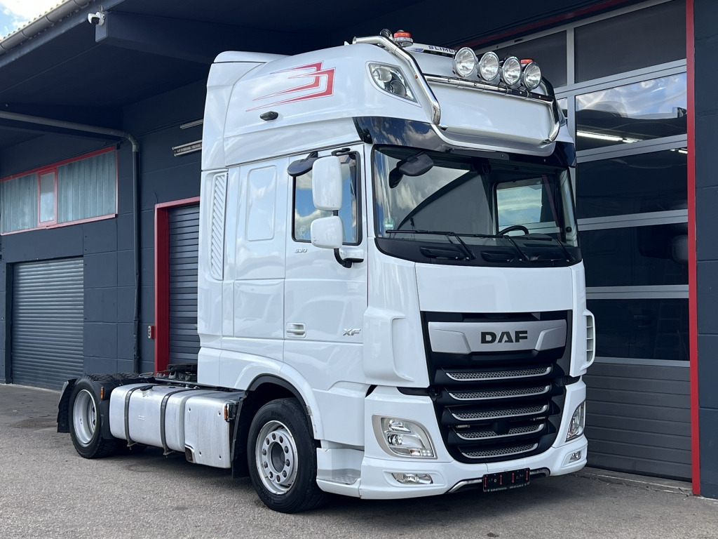 Daf XF 530 SuperSpaceCab Klima+Standklima Retarder - 牵引车:图1 Daf XF 530 SuperSpaceCab Klima+Standklima Retarder - 牵引车:图1
