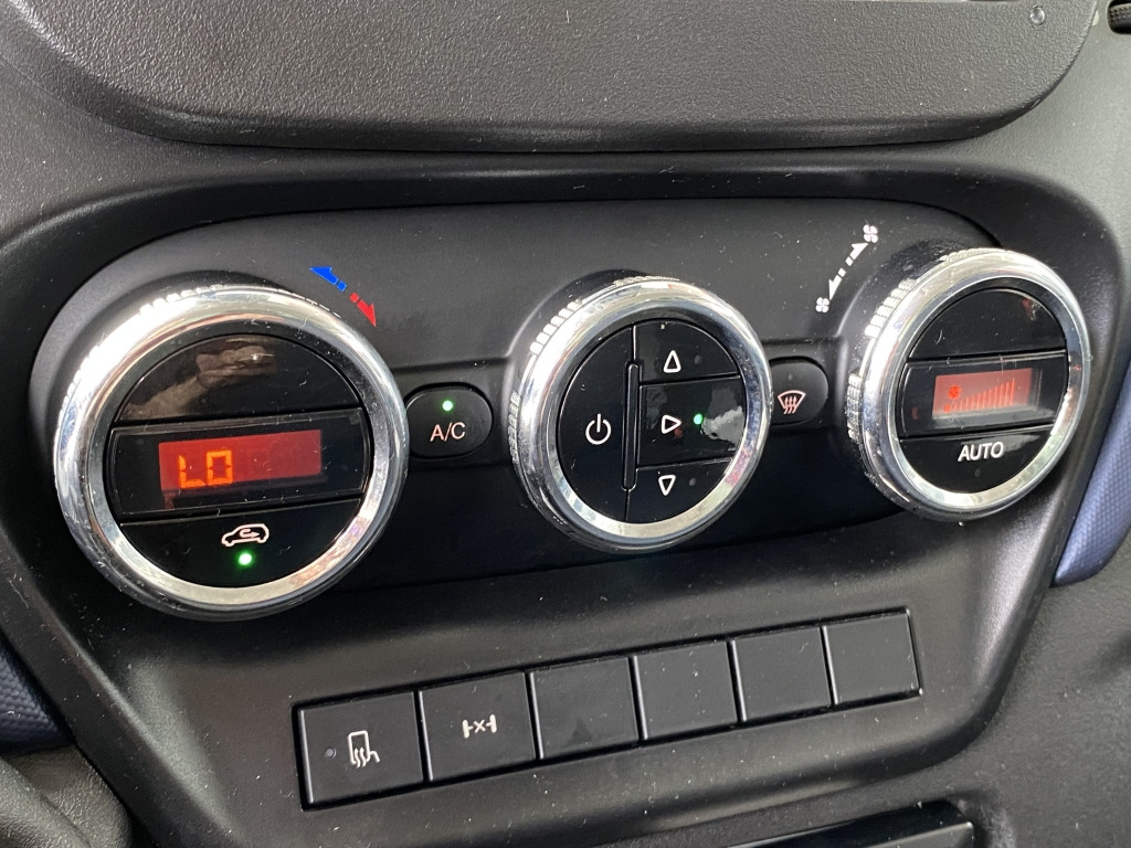 Iveco Daily 65C21 3,6m P+P+LBW Klima Automat. Webasto - 侧帘货车:图3 Iveco Daily 65C21 3,6m P+P+LBW Klima Automat. Webasto - 侧帘货车:图3