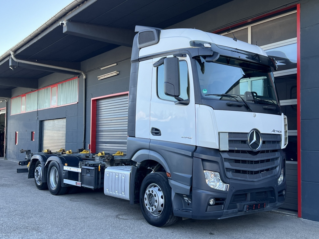 Mercedes-Benz Actros 2542 Klima Retader SDG715 745 BDF Scheckh - 集装箱运输车/ 可拆卸车身的卡车:图1 Mercedes-Benz Actros 2542 Klima Retader SDG715 745 BDF Scheckh - 集装箱运输车/ 可拆卸车身的卡车:图1