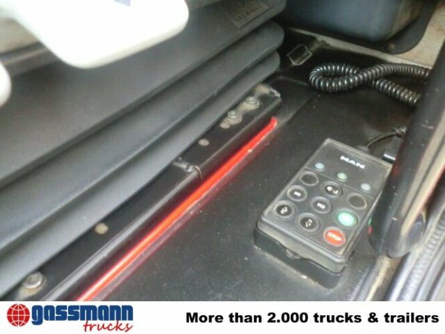 MAN L35 10.163 4x2 - 厢式卡车:图3 MAN L35 10.163 4x2 - 厢式卡车:图3