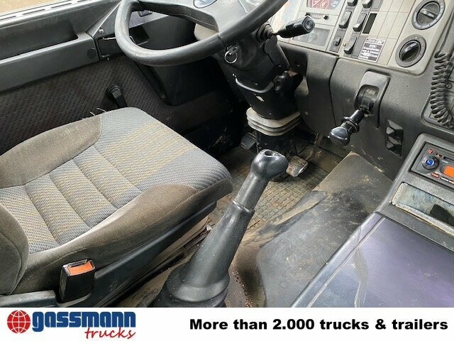 MAN T40 26.364/414 6x4, 6-Zylinder - 吊钩升降车:图3 MAN T40 26.364/414 6x4, 6-Zylinder - 吊钩升降车:图3