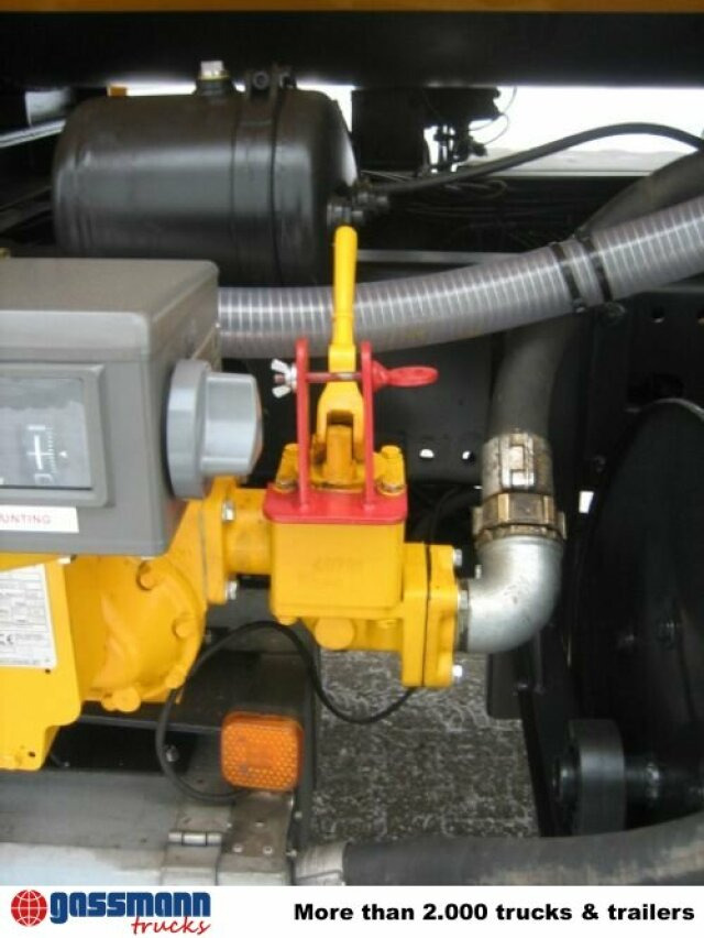 罐车 MAN TGA 26.430 6x6：图9