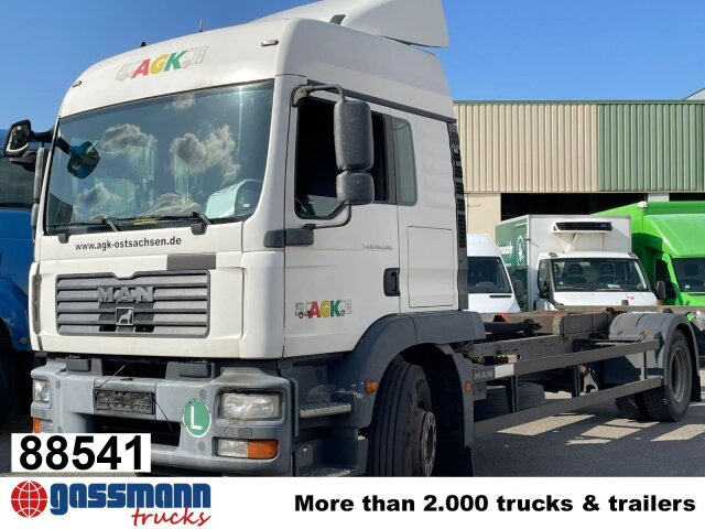 MAN TGM 18.330 4X2 LL, Fahrschulausstattung - 集装箱运输车/ 可拆卸车身的卡车:图1 MAN TGM 18.330 4X2 LL, Fahrschulausstattung - 集装箱运输车/ 可拆卸车身的卡车:图1