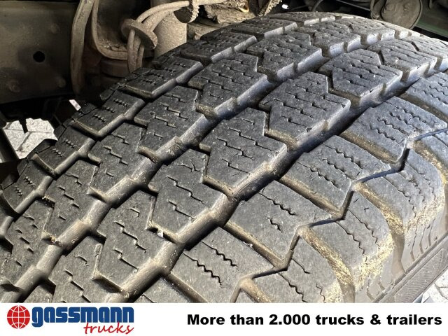 Mercedes-Benz 711 D-KA 4x2, Standklima, 11-Sitze, 2 x on stock - 小型巴士, 小型客车:图2 Mercedes-Benz 711 D-KA 4x2, Standklima, 11-Sitze, 2 x on stock - 小型巴士, 小型客车:图2