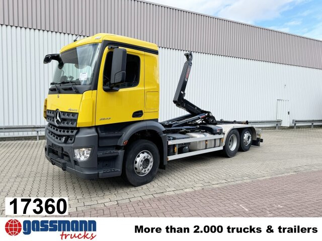 Mercedes-Benz Arocs 2642 L 6x2/42, Liftachse, Hiab 21S56 bis - 吊钩升降车:图1 Mercedes-Benz Arocs 2642 L 6x2/42, Liftachse, Hiab 21S56 bis - 吊钩升降车:图1