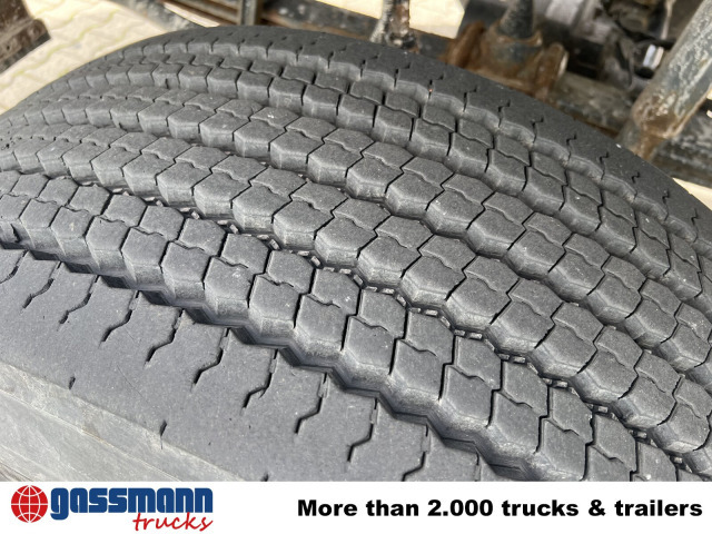 Mercedes-Benz Axor 1828 A 4x4 mit Kran Hiab XS 166 E-5 - 栏板式/ 平板卡车, 起重车:图3 Mercedes-Benz Axor 1828 A 4x4 mit Kran Hiab XS 166 E-5 - 栏板式/ 平板卡车, 起重车:图3