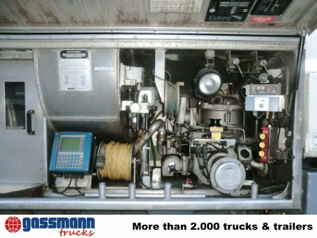 Mercedes-Benz SK 1824 L 4x2, Esterer Tankaufbau ca. 13.100l, 2 - 罐车:图2 Mercedes-Benz SK 1824 L 4x2, Esterer Tankaufbau ca. 13.100l, 2 - 罐车:图2