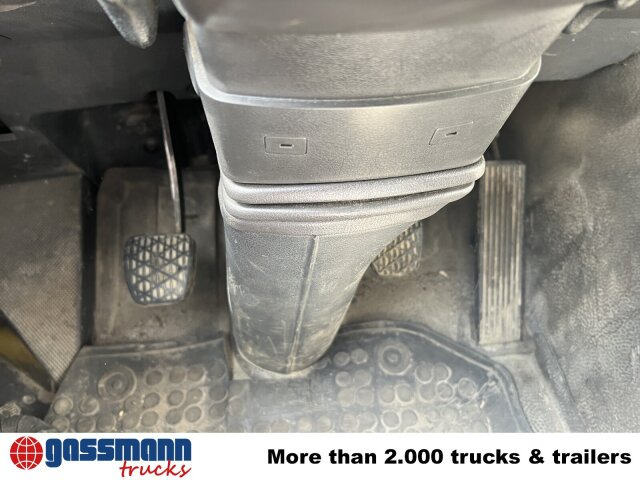 Mercedes-Benz SK II 2638/44 A 6x6, V8, Retarder - 驾驶室底盘卡车:图4 Mercedes-Benz SK II 2638/44 A 6x6, V8, Retarder - 驾驶室底盘卡车:图4