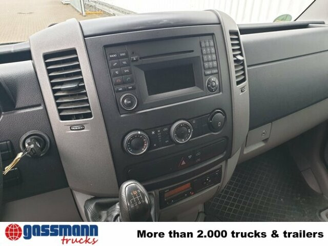 Mercedes-Benz Sprinter 313 KA 4x2 - 无侧窗厢式货车:图2 Mercedes-Benz Sprinter 313 KA 4x2 - 无侧窗厢式货车:图2