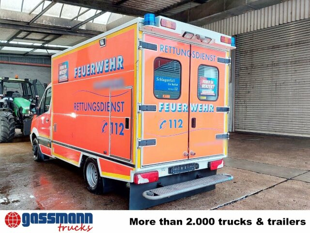 Mercedes-Benz Sprinter 515 CDI 4x2, Rettungswagen, Retarder - 无侧窗厢式货车:图5 Mercedes-Benz Sprinter 515 CDI 4x2, Rettungswagen, Retarder - 无侧窗厢式货车:图5