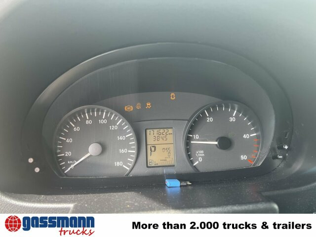 Mercedes-Benz Sprinter 516 CDI 4x2, Rettungswagen, Bi-Xenon - 无侧窗厢式货车:图2 Mercedes-Benz Sprinter 516 CDI 4x2, Rettungswagen, Bi-Xenon - 无侧窗厢式货车:图2