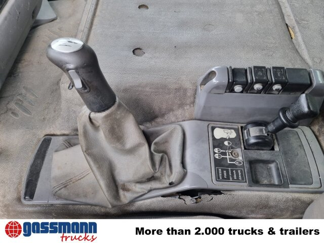 Renault Kerax 380.26 6x4, Bordmatik links - 翻斗车:图5 Renault Kerax 380.26 6x4, Bordmatik links - 翻斗车:图5