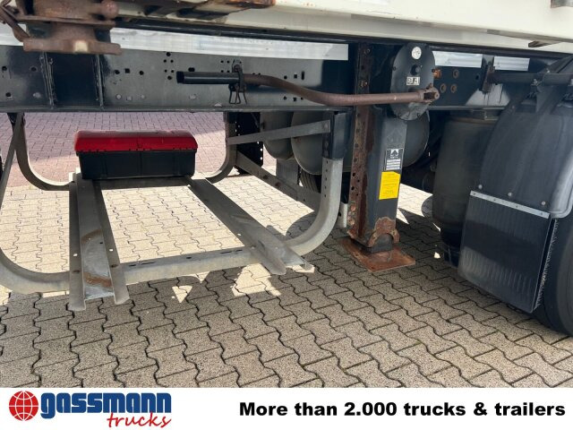 Schmitz Cargobull ZWF 18 - 木材运输拖车:图3 Schmitz Cargobull ZWF 18 - 木材运输拖车:图3