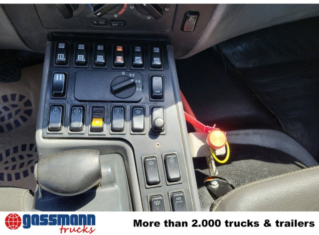 Unimog U 20 4x4, Zapfwelle, Kran Hiab 022D-3 HiDuo, - 小型货车:图5 Unimog U 20 4x4, Zapfwelle, Kran Hiab 022D-3 HiDuo, - 小型货车:图5