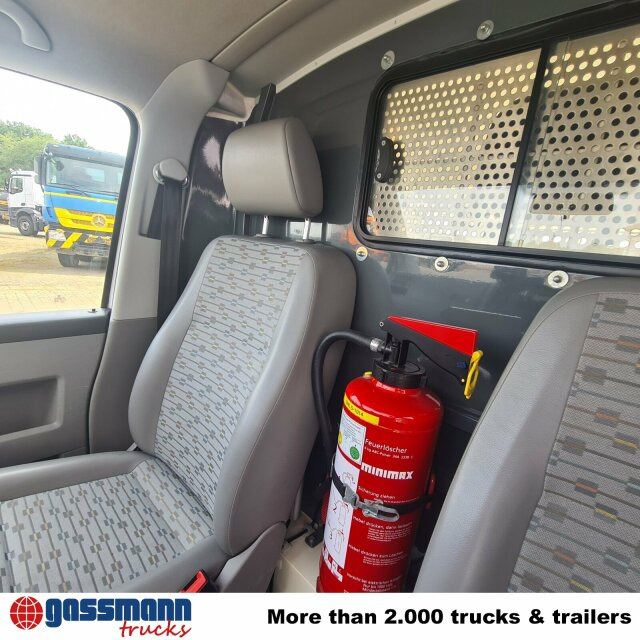 Volkswagen T5 2.0 TDI, Krankenwagen - 救护车:图2 Volkswagen T5 2.0 TDI, Krankenwagen - 救护车:图2